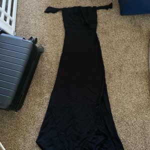 Flynn Skye black maxi dress, XS. Hardly ever worn and I’m great condition!